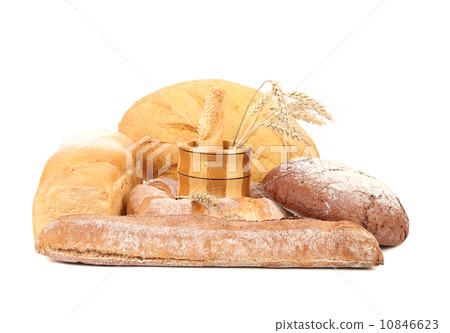 White and brown bread 10846623