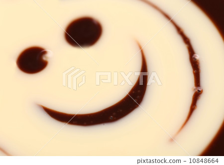 Smiley chocolate cream. 10848664