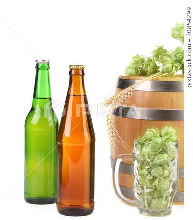 Barrel mug with hop and bottle of beer. 10854299