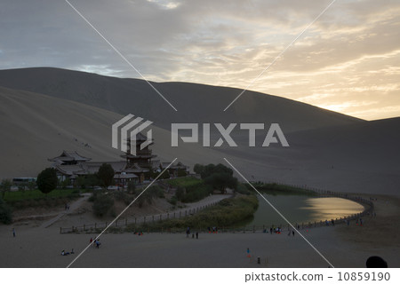 Chinese Dunhuang Crescent Lake Chinese Dunhuang Crescent Lake 10859190