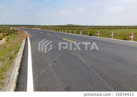 Road distance Road distance 10859423