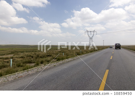 Highway electricity tower Highway electricity tower 10859450