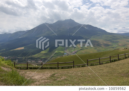 Qilian mountain landscapes Qilian mountain landscapes 10859562