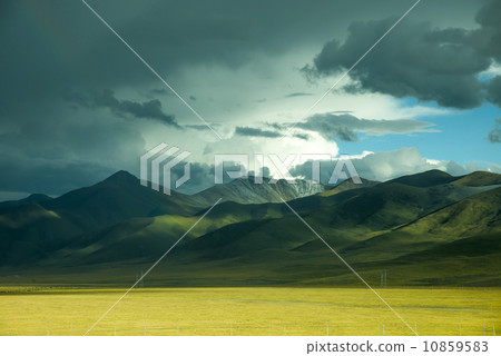 Sunset mountain scenery 10859583