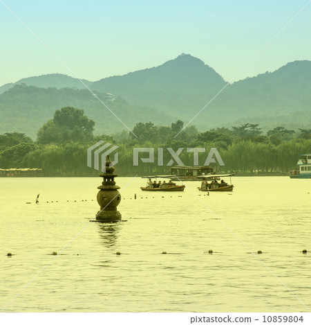 Hangzhou Santanyinyue Hangzhou Santanyinyue 10859804