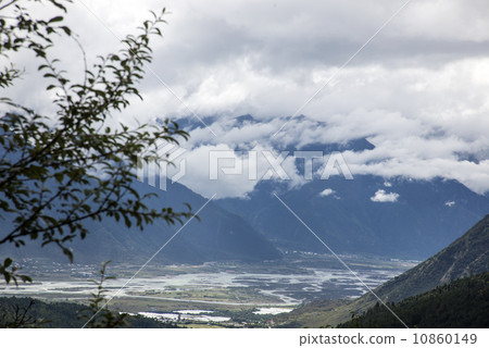 Rain clouds Mountains Rain clouds Mountains 10860149