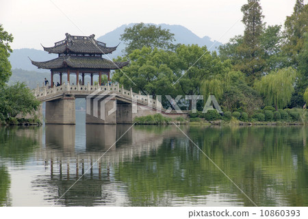 Landmark in China Hangzhou West Lake Qu Yuan Feng Landmark in China Hangzhou West Lake Qu Yuan Feng 10860393