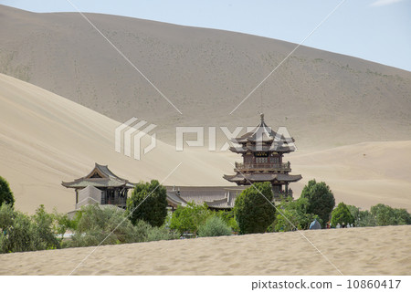 Medieval Mingsha Crescent Moon Spring in Dunhuang 10860417
