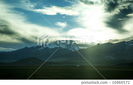 Tibet's snow-capped mountains at sunset 10860572