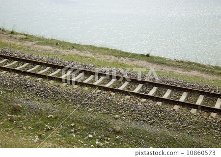 Tracks lakes 10860573