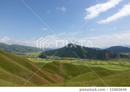 Beautiful mountain rural landscapes Beautiful mountain rural landscapes 10860646