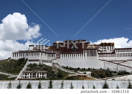 China's Tibet, the Potala Palace 10861318