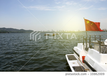 Chinese ship Hangzhou 10862009