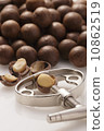 Macadamia Nut 10862519