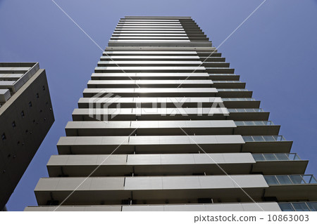 Tower Mansion 10863003