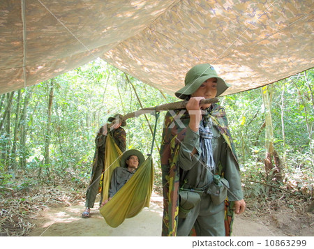 Underground tunnel in Vietnam Cucumber Ben Yuuk injured Vetcon soldier doll 10863299