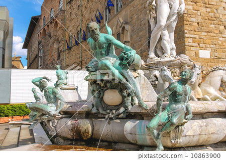 Fragment of Neptune fountain on Piazza della Signoria in Florenc Fragment of Neptune fountain on Piazza della Signoria in Florenc 10863900