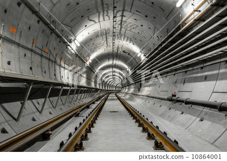 Deep metro tunnel 10864001