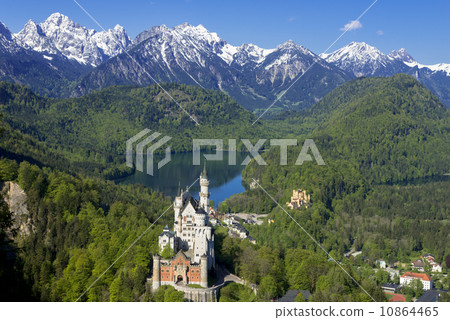 Neuschwanstein Castle 10864465