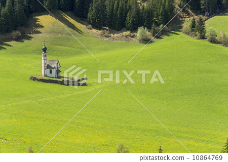 Hune山谷的一個小教堂 Hune山谷的一個小教堂 10864769