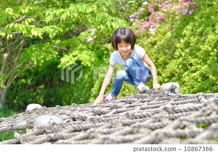 享受田徑運動的女孩 10867366