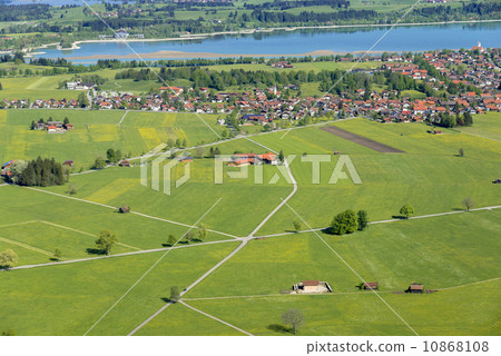 Spring in the Bavarian province 10868108