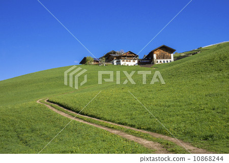 Spring landscape in the Dolomites Spring landscape in the Dolomites 10868244