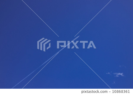 Contrail Contrail 10868361