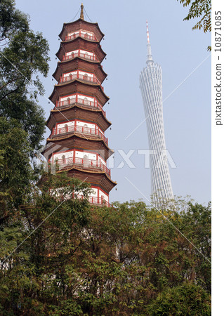 Red Gang Tower and Guangzhou Tower Red Gang Tower and Guangzhou Tower 10871085