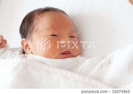4th day after birth Newborn 10874868