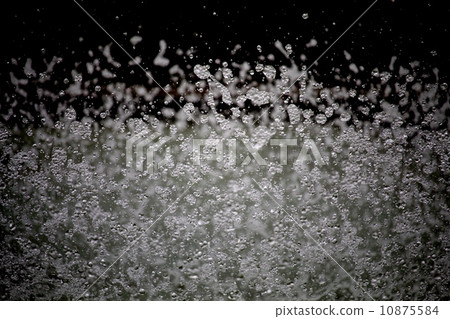 Splashes 10875584