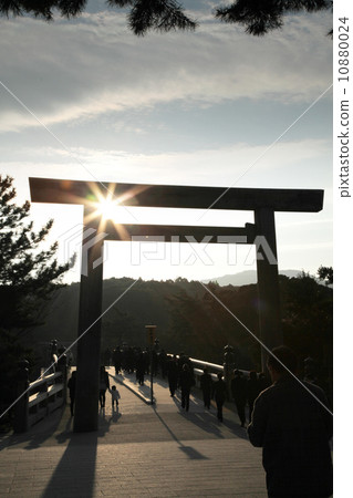 伊勢神宮的佛教牧師 伊勢神宮的佛教牧師 10880024