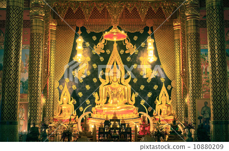 Seated Buddha Image in Temple Seated Buddha Image in Temple 10880209