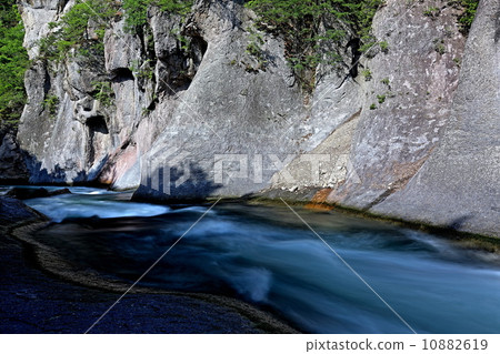 Wataru Valley Wataru Valley 10882619