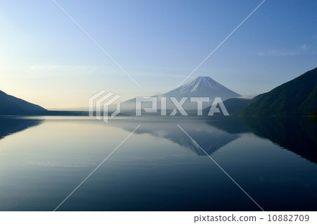來自本栖湖的富士山 來自本栖湖的富士山 10882709
