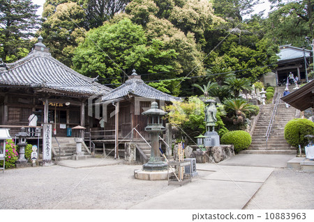 Pilgrimage to Shikoku No. 18 Buddhist temple mountain temple 10883963