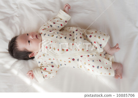 嬰兒1個月大 嬰兒1個月大 10885706