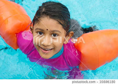 Child swimming 10886180