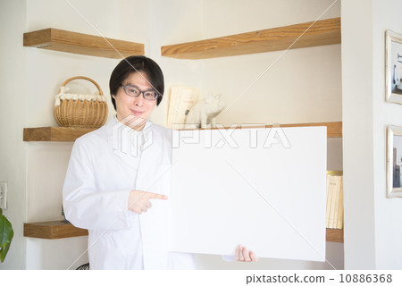 中年男子留言板白大衣 10886368