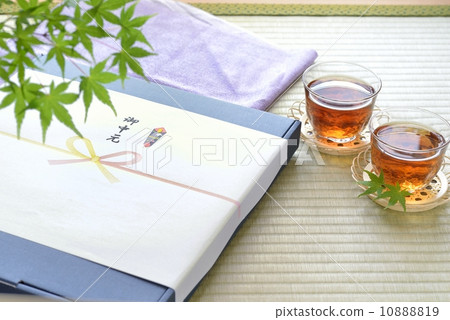 Gifts image 10888819