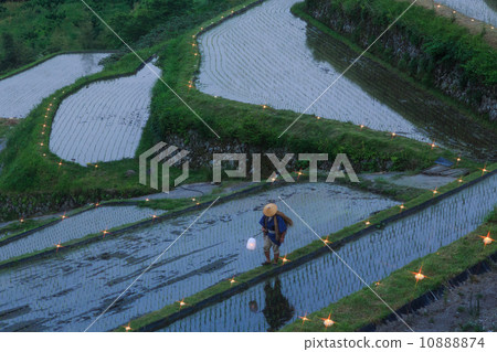 Round the terraced rice fields Round the terraced rice fields 10888874