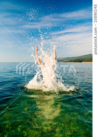 jump 10890148