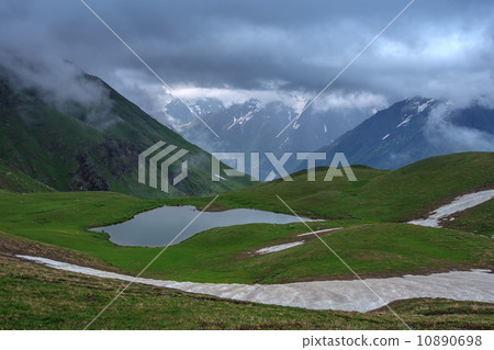 mountain mountain 10890698