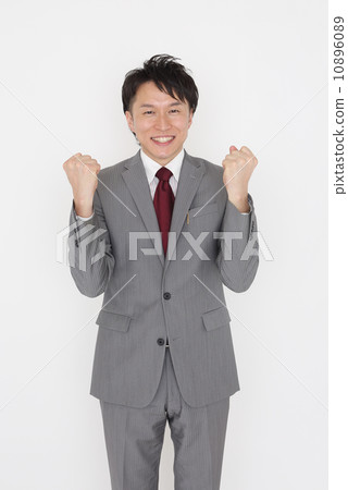 打膽量姿勢的商人 打膽量姿勢的商人 10896089
