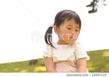 一個懶惰的女孩 10897120