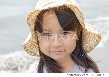 5歲的海女孩在夏天 10900145