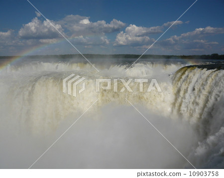 Iguacu Falls 3 10903758