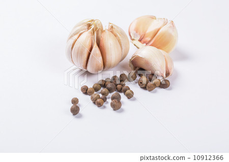 Garlic Pepper And Fennel Garlic Pepper And Fennel 10912366
