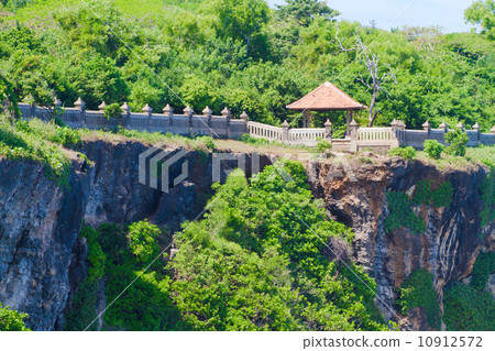 Uluwatu temple, Bali, Indonesia. 10912572