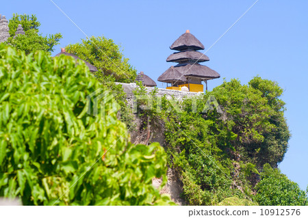 Uluwatu temple, Bali, Indonesia. Uluwatu temple, Bali, Indonesia. 10912576